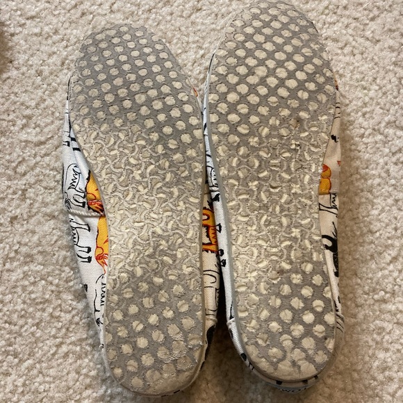 Elephant Print Toms Size 8 - Picture 5 of 5